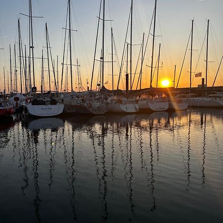 Voilier A Quai Hotel La Rochelle  Luaran gambar